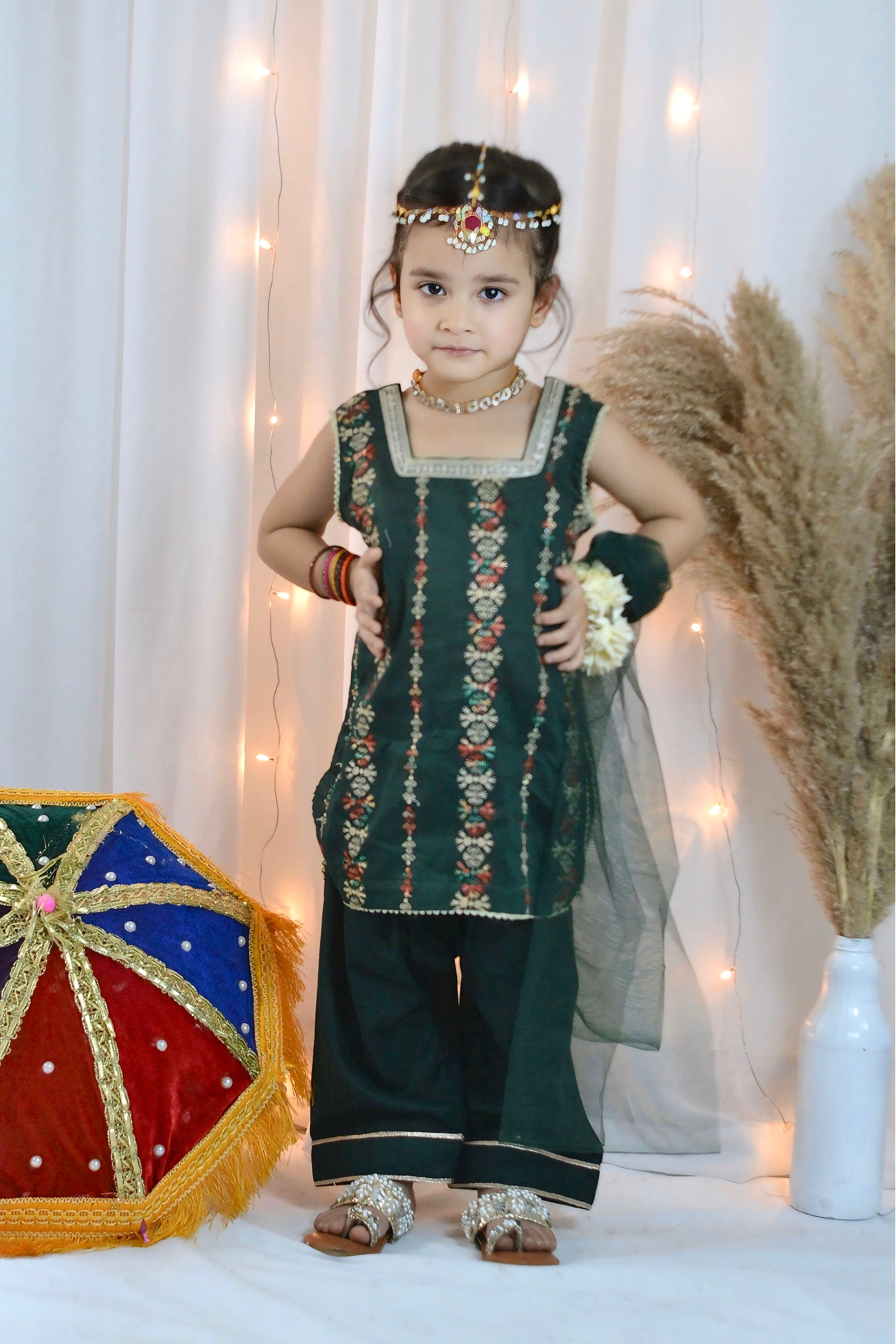 Girls 3 Pc Embroidered Lawn Suit – Green Aura